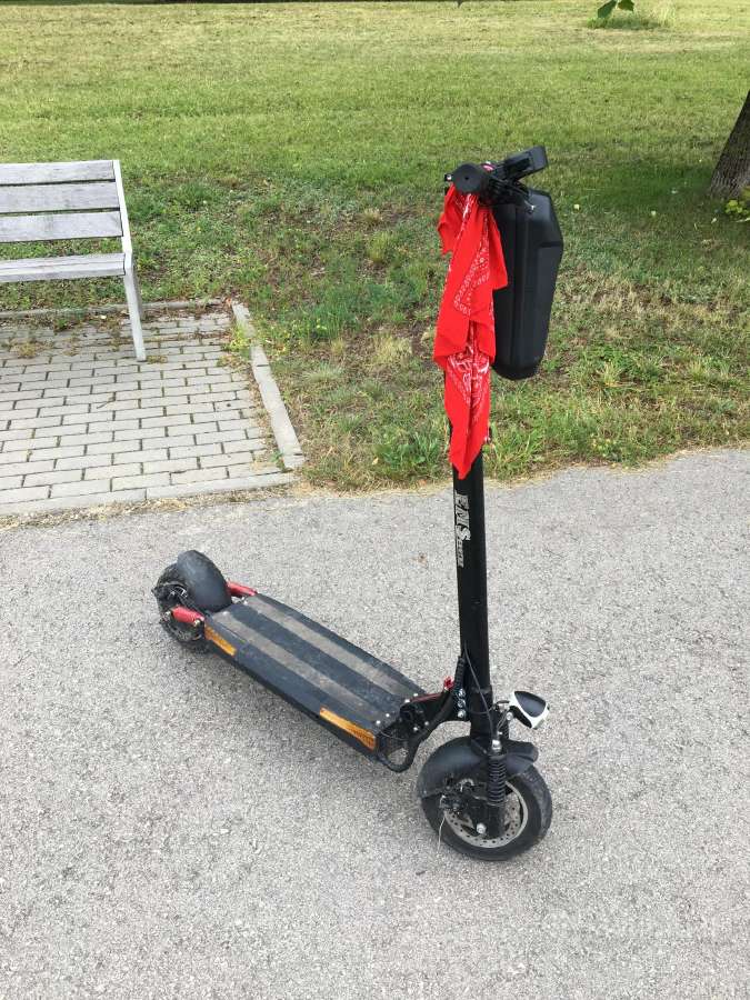 Parduodu 2x paspirtukus elektrinius - nuotraukos Nr. 2