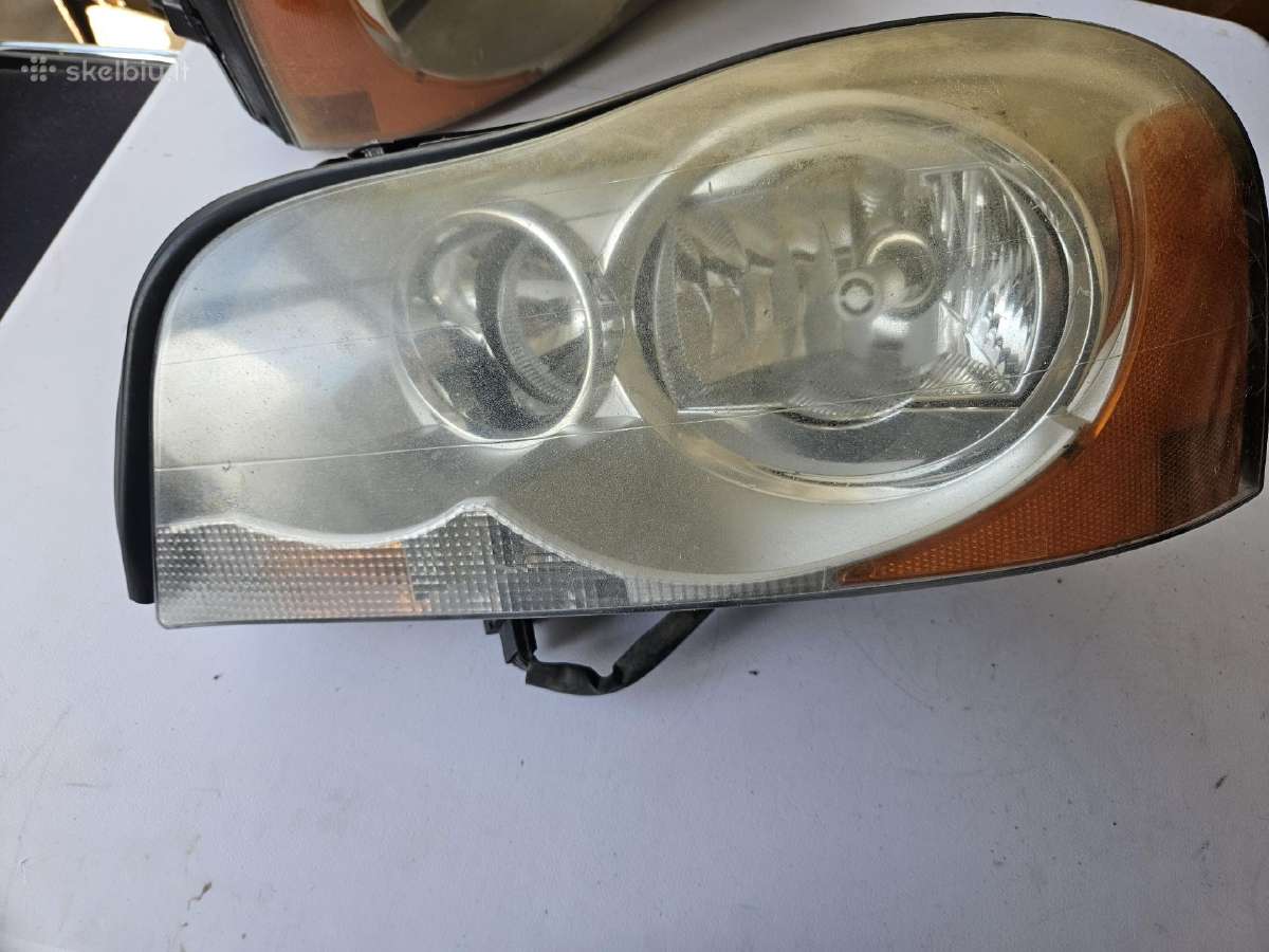 Volvo xc90 xenon zibintas karys
