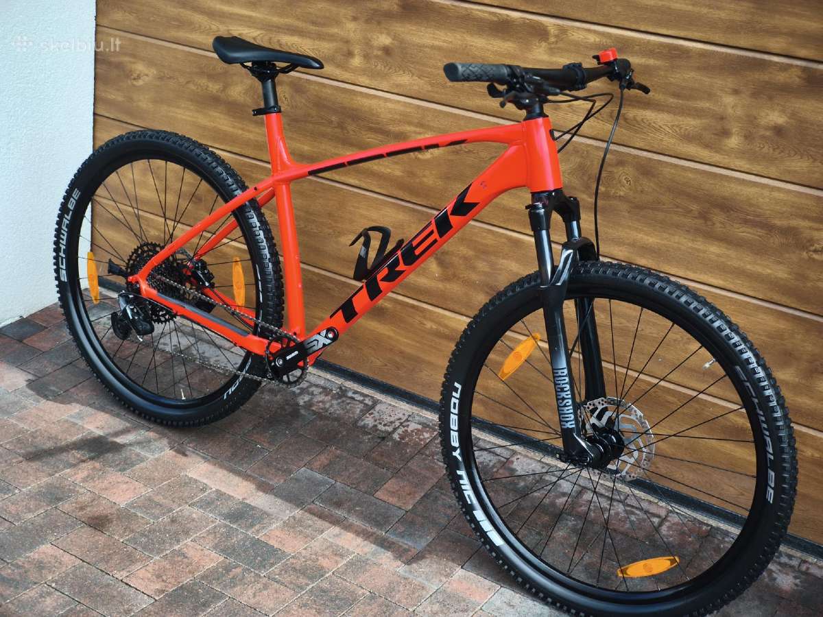 Trek (XL)