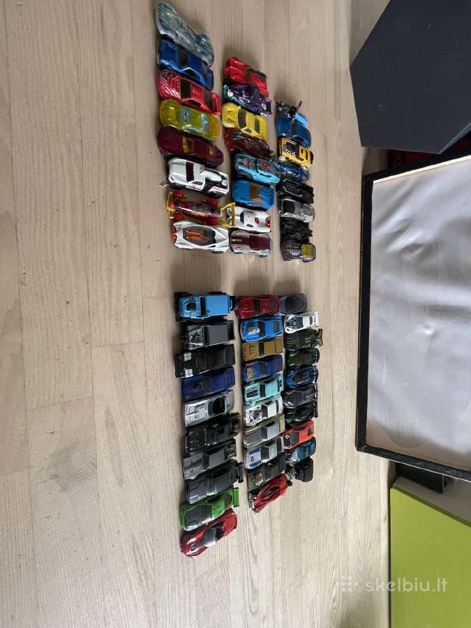 Hot Wheels mašinėles