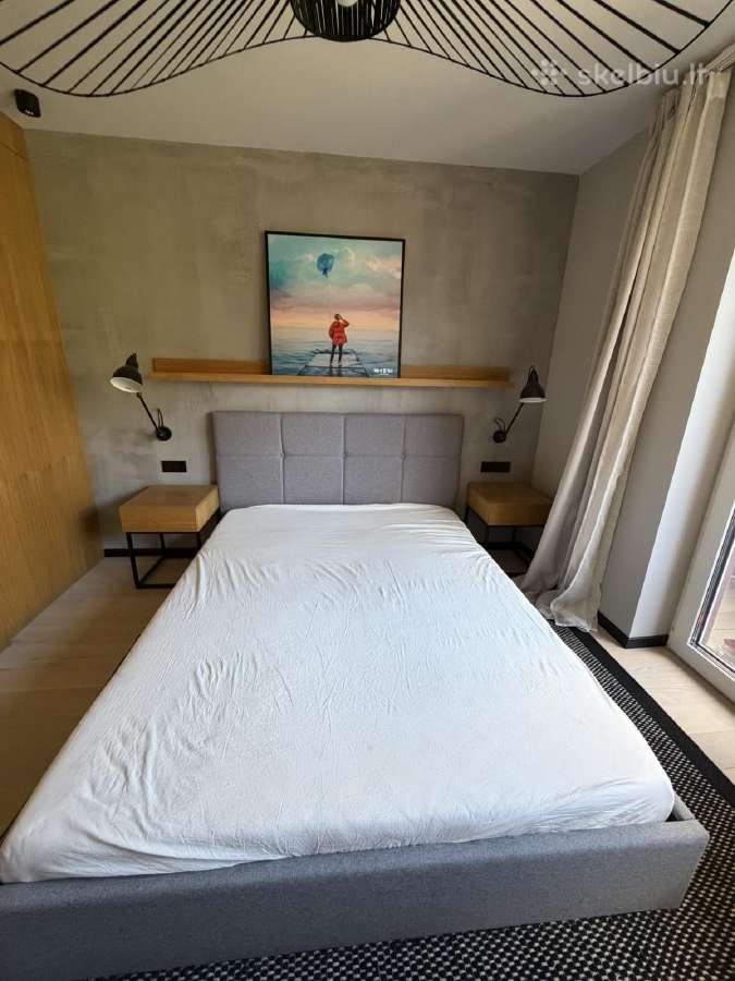 Idealios būklės miegamojo lova su Bauer čiužiniu