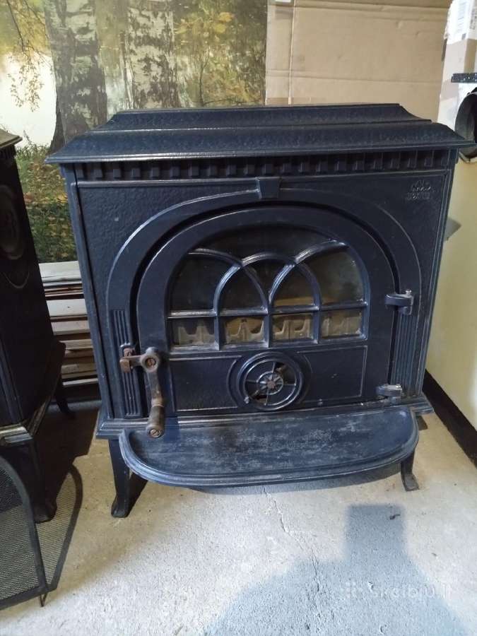 Jotul 8 norvegiška krosnelė
