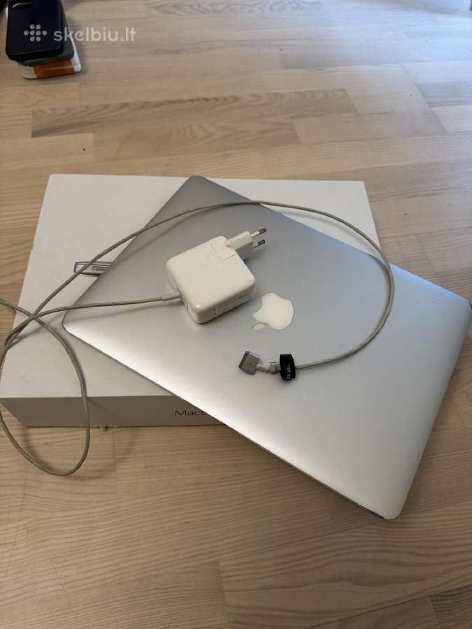 MacBook air 13 (2017) Intel core i5 8gb