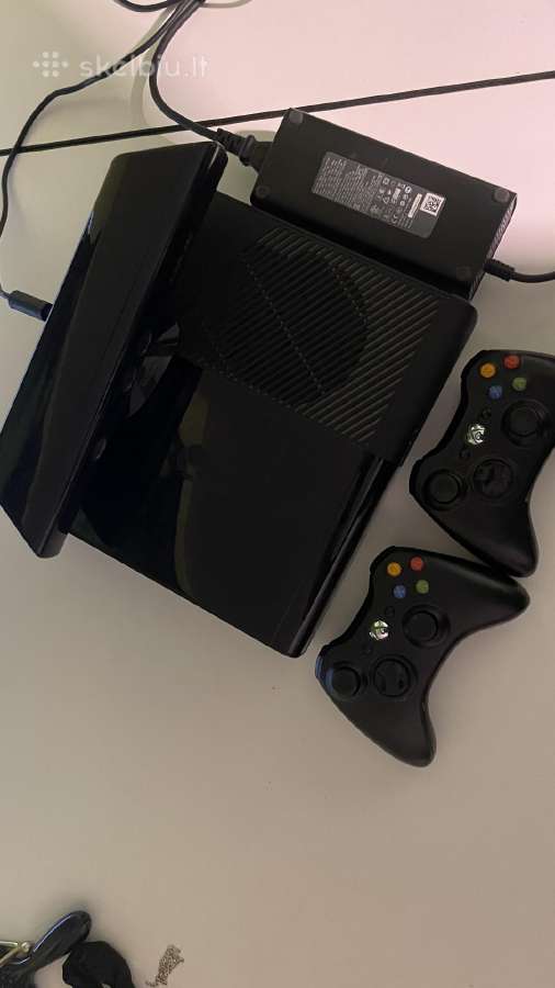 Xbox 360 su žaidimais