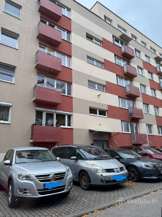 Parduodamas šiltas ir jaukus 4-jų kambarių butas