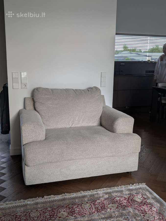 Parduodamas modernios klasikos fotelis - nuotraukos Nr. 3