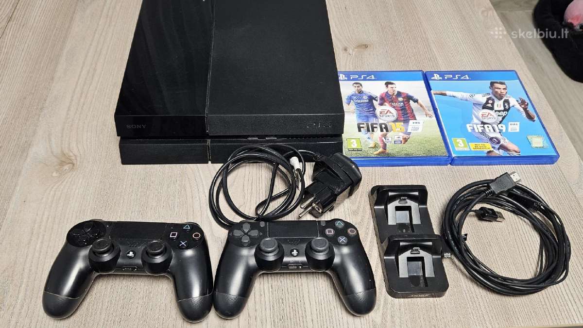 Parduodamas naudotas Playstation 4