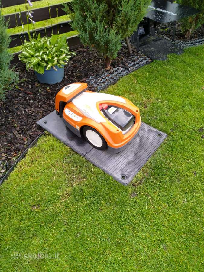 Vejos robotas Stihl Rmi422p
