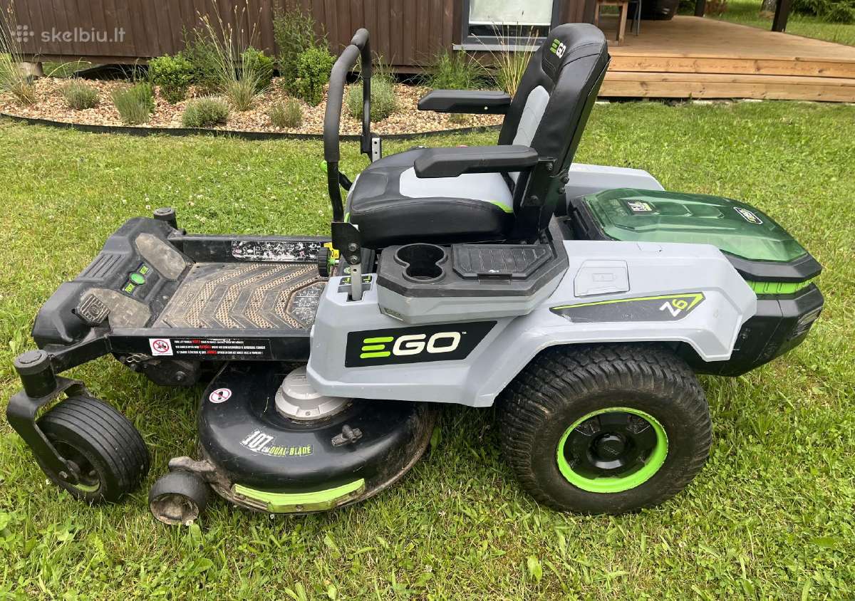 Akumuliatorinis rider traktoriukas Ego Power+107cm