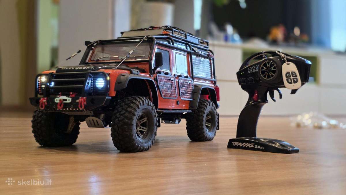 RC modelis Traxxas Trx-4 Land Rover Defender 1:10