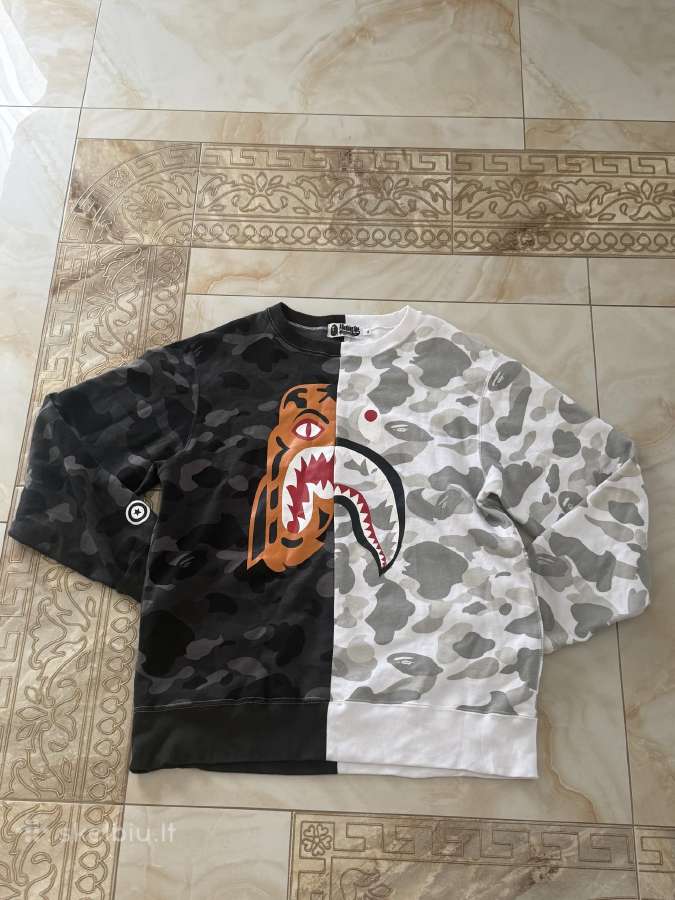 Bape spalvotas kamufliažinis tigro ryklio megztini