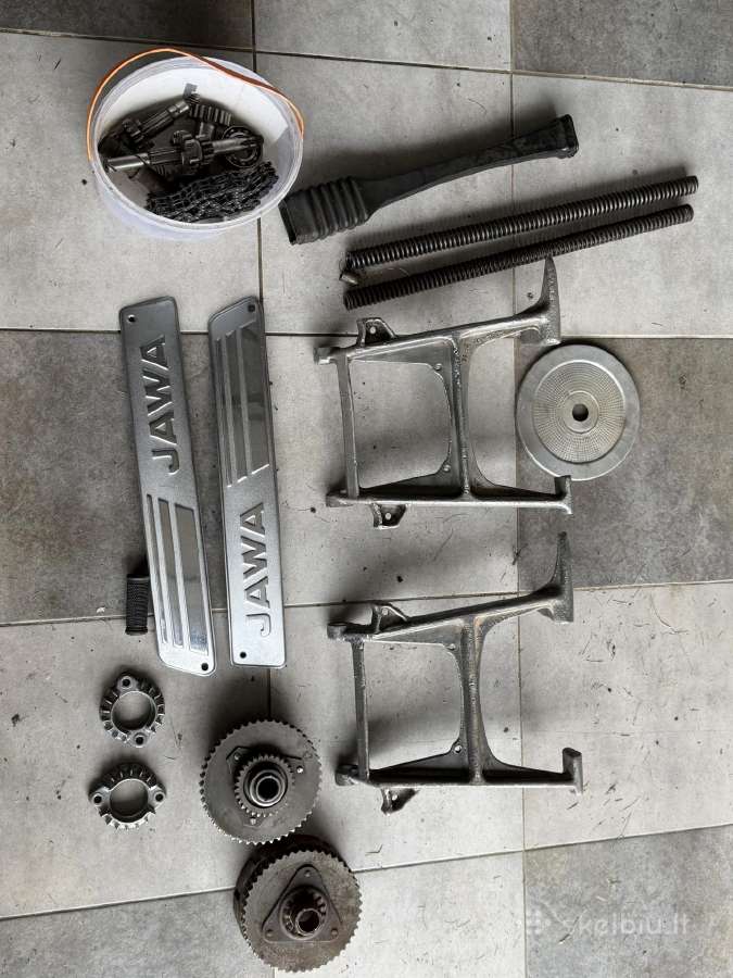 Originalios Jawa dalys