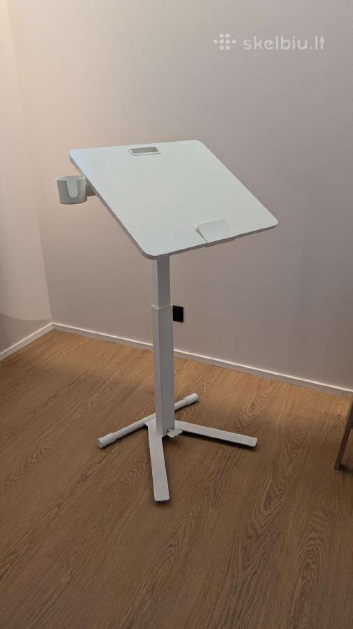 Stalas Ikea Mittzon