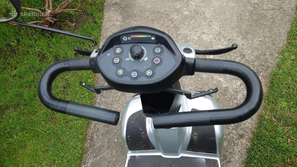 Keturatis skuteris Invacare Orion - nuotraukos Nr. 5