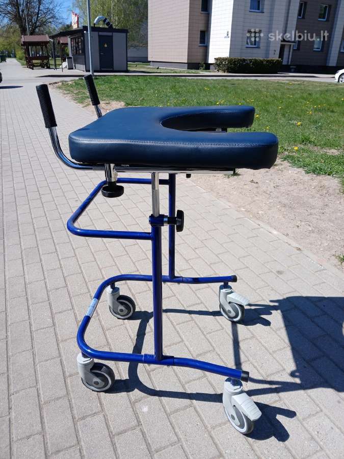 Praktiškai nauja vaikštynė Stabilo su staliuku