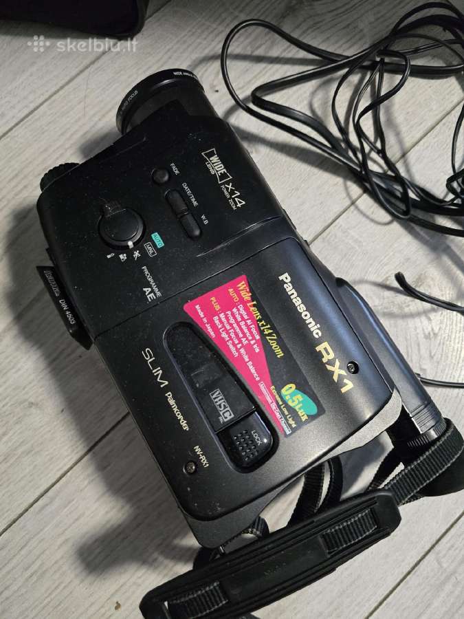 Panasonic Rx1 Vhs-c kamera (neveikia)