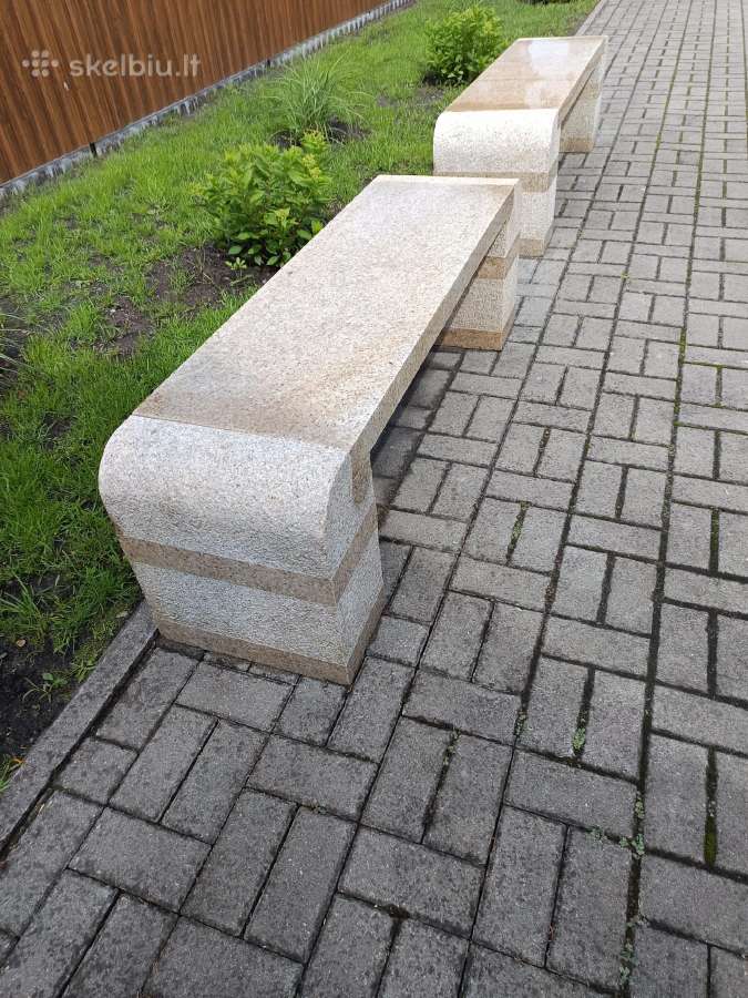 Natūralaus akmens suolai