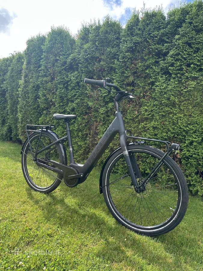 Trek M dydis, 2026m. Bosch smart system