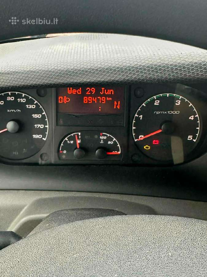 Parduodamas prekybinis automobilis Iveco Daily 201