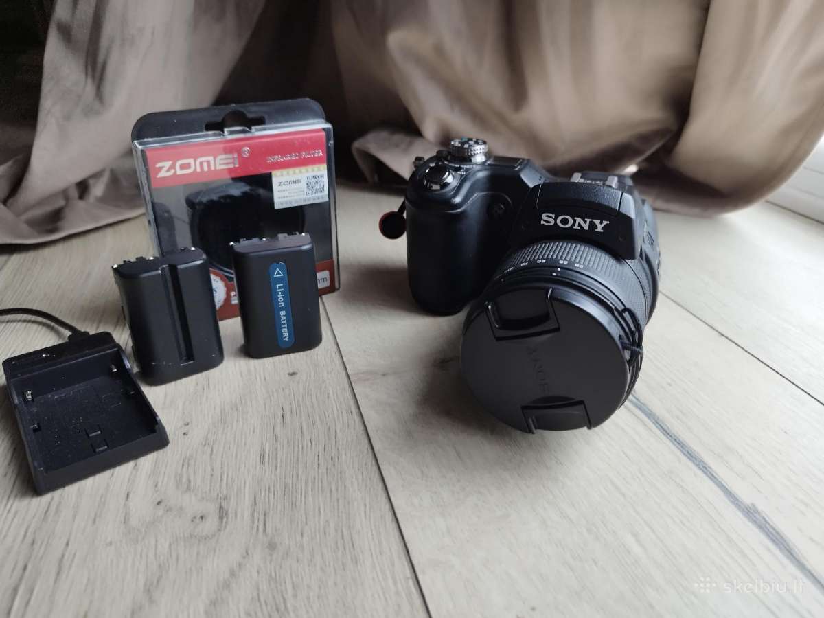 Sony F828