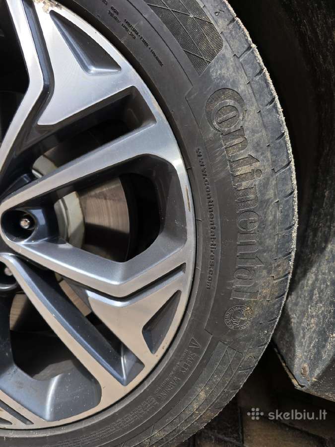R19 Hyundai originalus ratlankiai su padangomis.