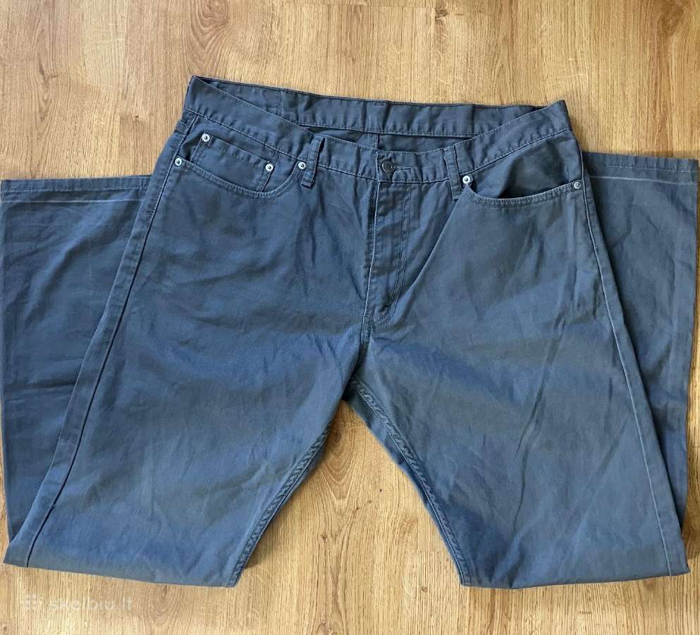 Puikios būklės pilki džinsai Levi's (38x32)