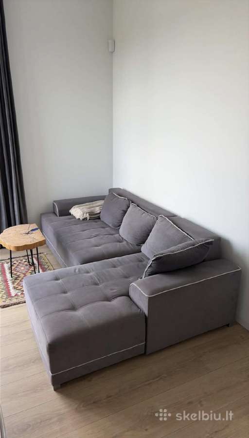 Sofa su miegama dalim