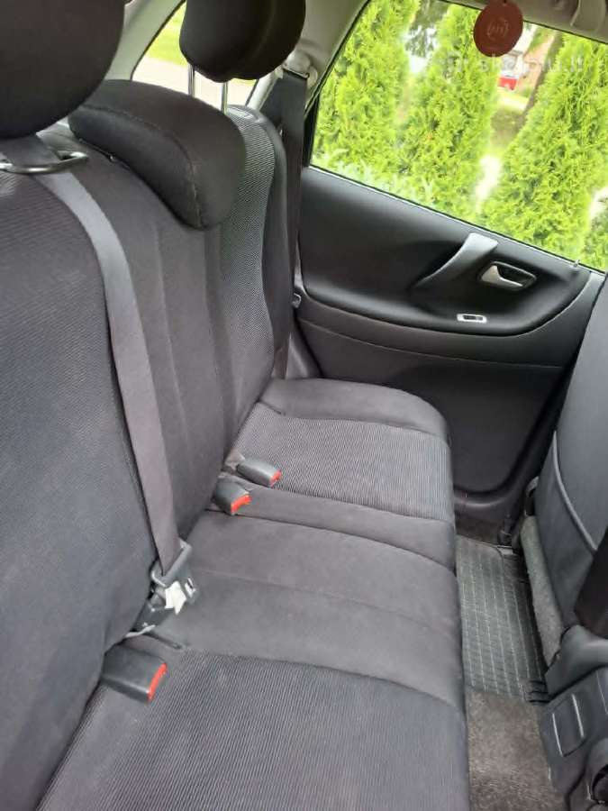 Suzuki Liana - nuotraukos Nr. 12