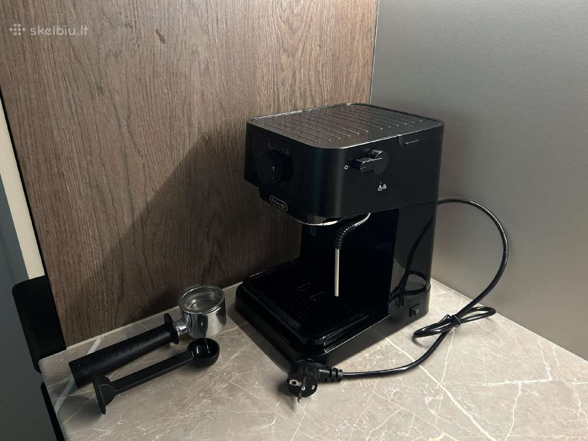 Pusiau automatinis kavos aparatas Delonghi Ec230.b