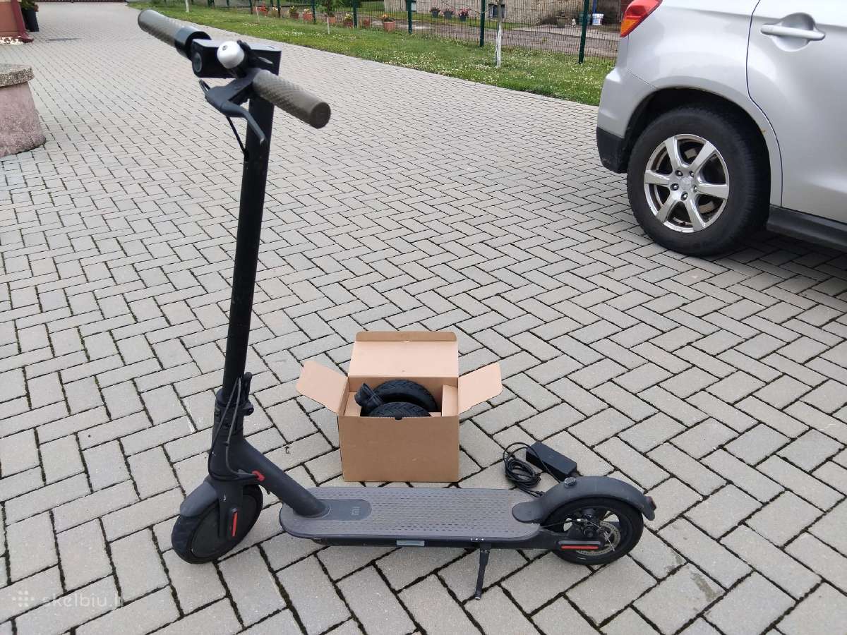 Elektrinis paspirtukas Xiaomi Mi M365
