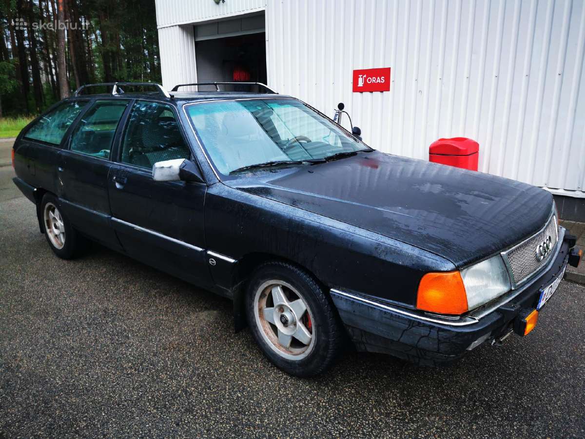Audi 100
