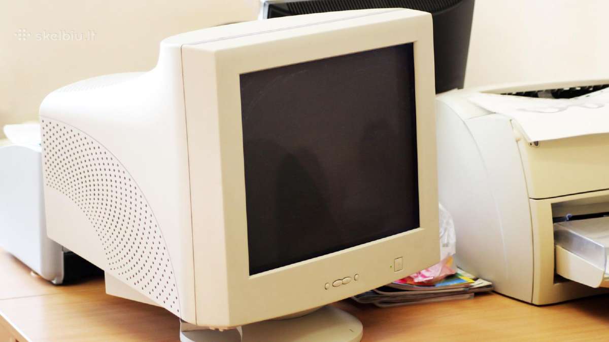 Priimu Crt koneskopinius monitorius