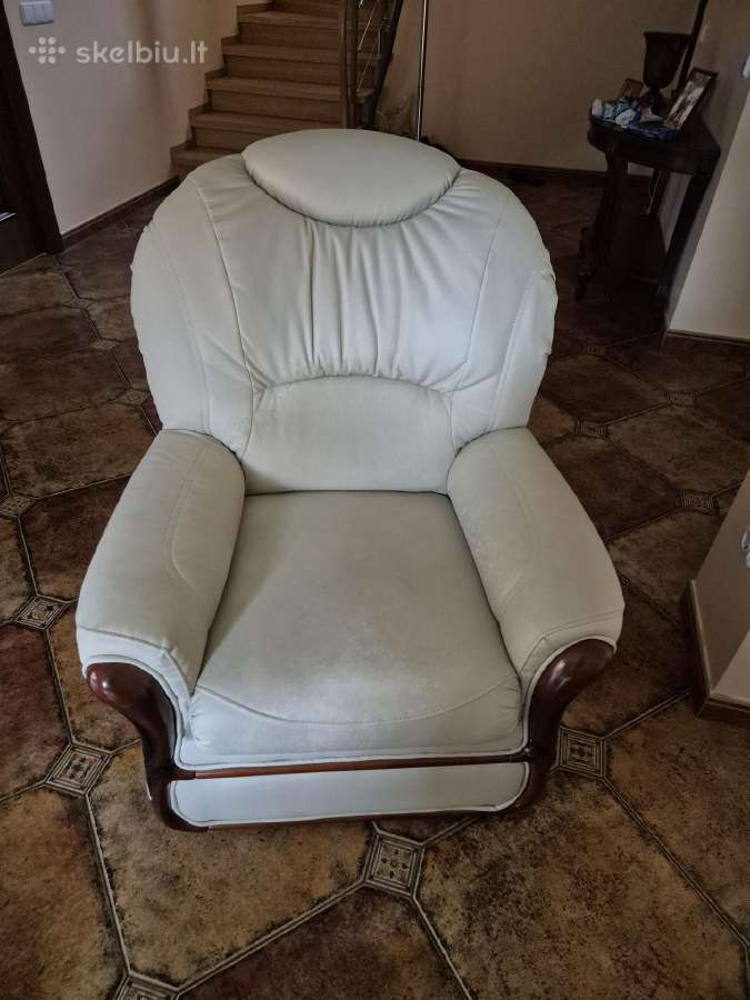Parduodu dvi sofas ir foteli