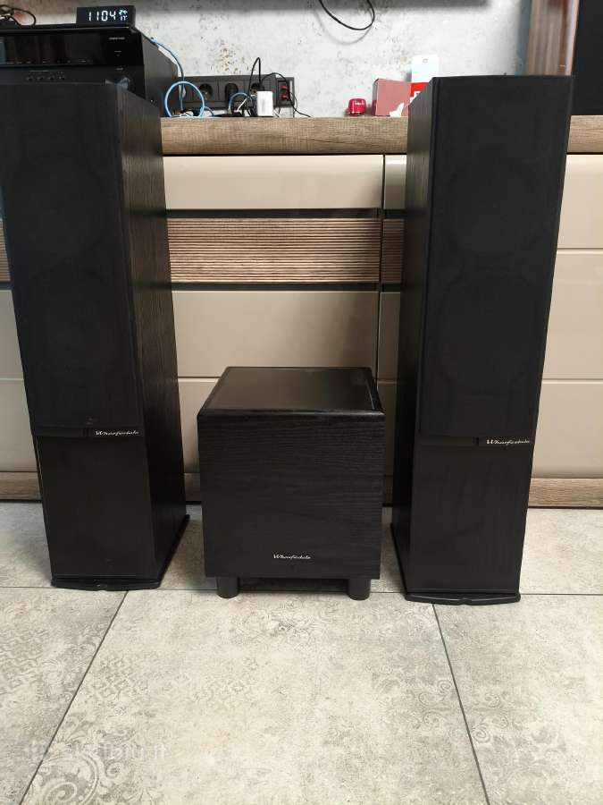 Wharfedale koplektas
