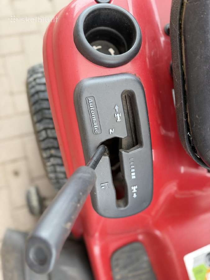 Sodo traktoriukas Craftsman su žolės surinkimu - nuotraukos Nr. 10
