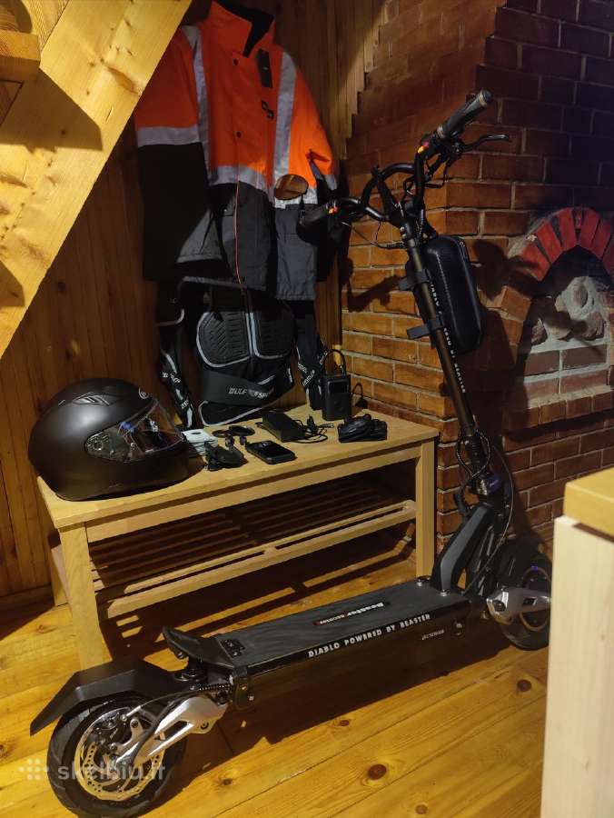 Beaster Diablo Pro + Šarvai + Šalmas + Doge S89pro