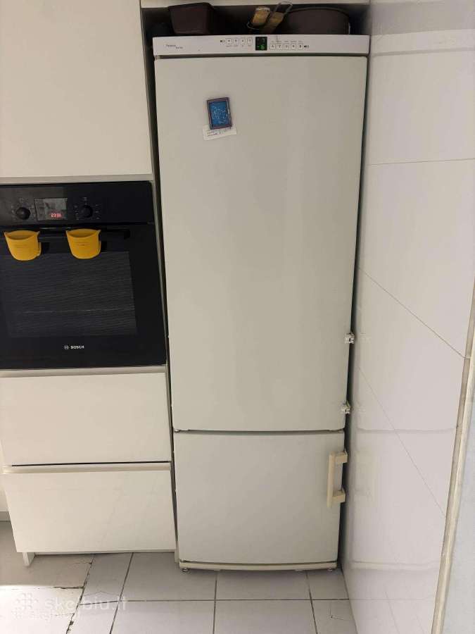 Liebherr saldytuvas su šaldikliu