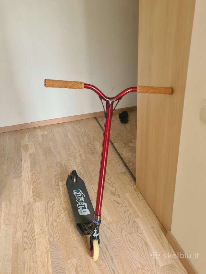 Triukinis paspirtukas Ethic custom