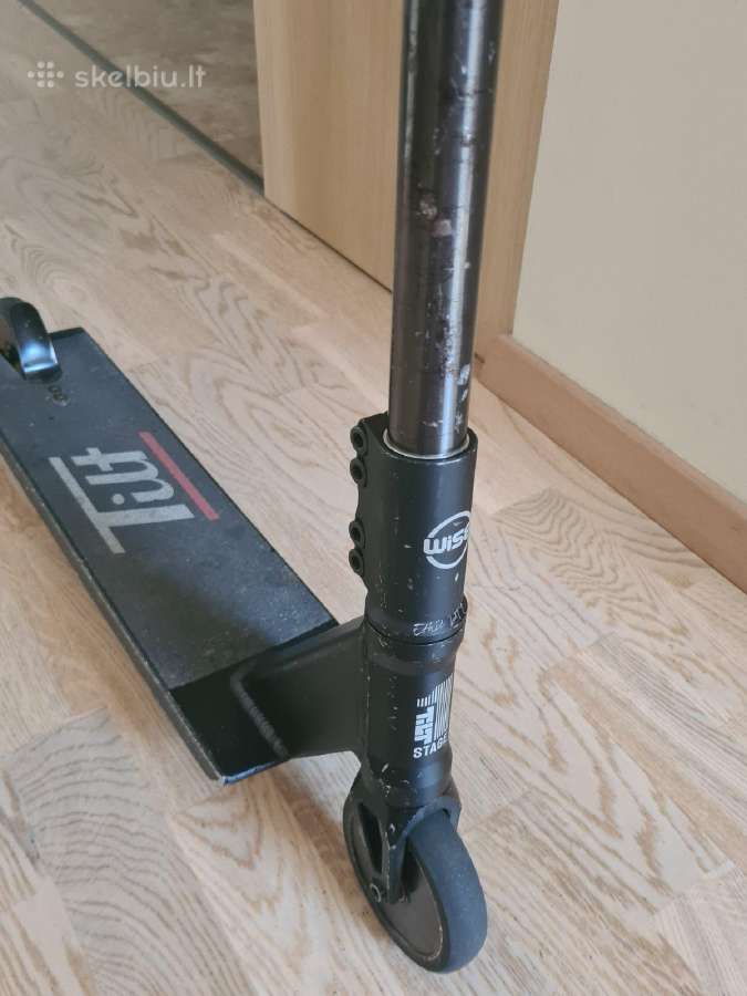 Custom triukinis paspirtukas Tilt - nuotraukos Nr. 4