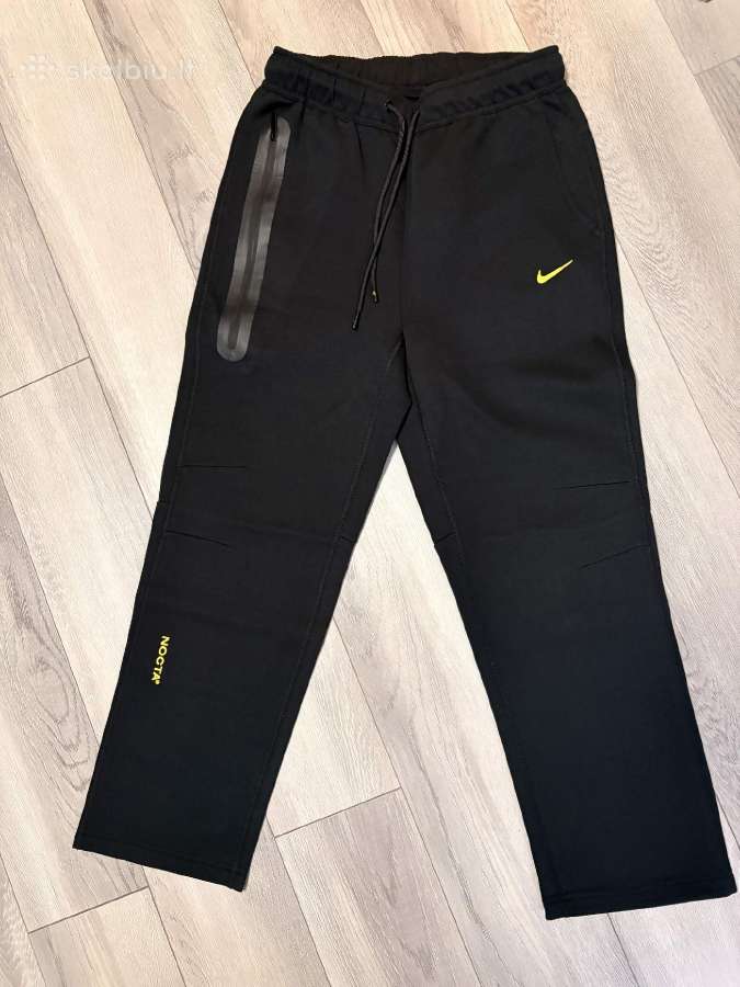 Naujos Nike Nocta kelnės