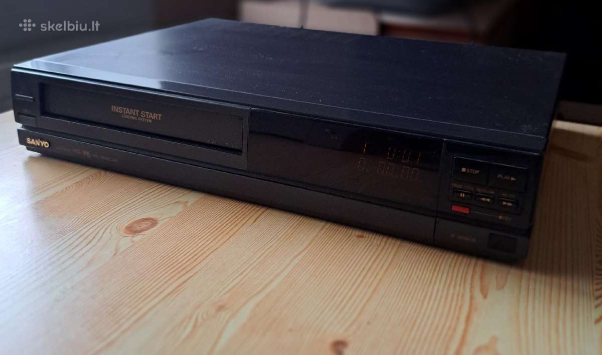 Retro Vhs magnetofonas.
