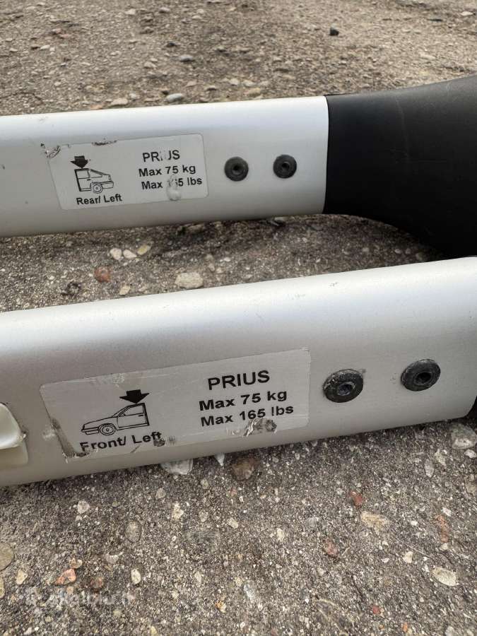 Skersiniai Toyota Prius - nuotraukos Nr. 3