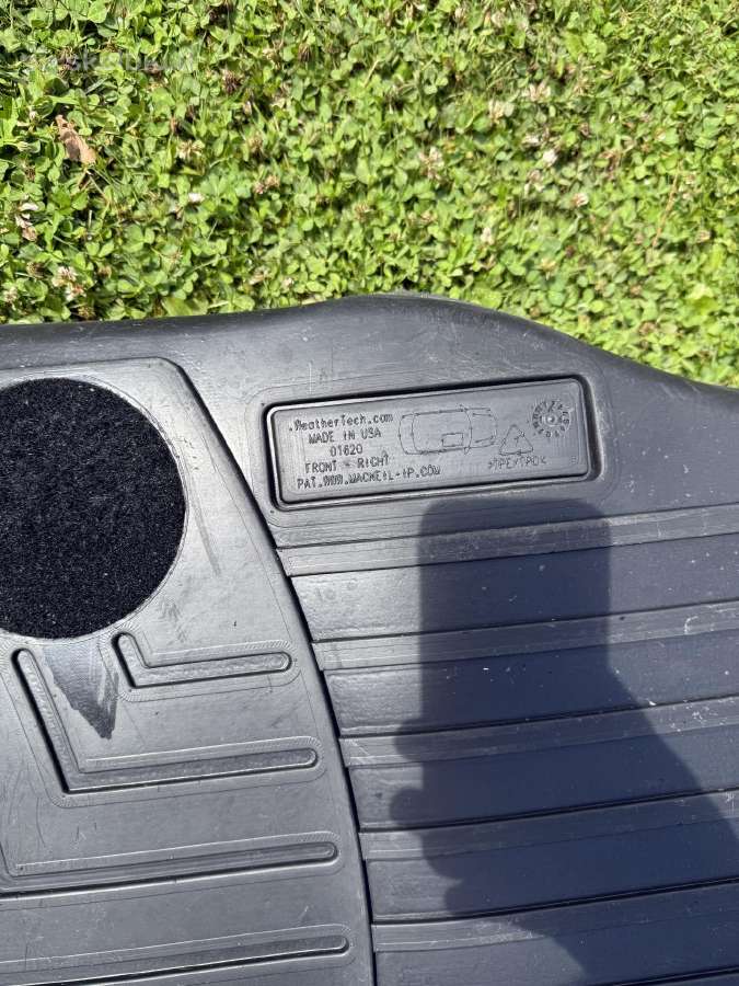 Tesla model S kilimėliai , ratlankių dangteliai - nuotraukos Nr. 4