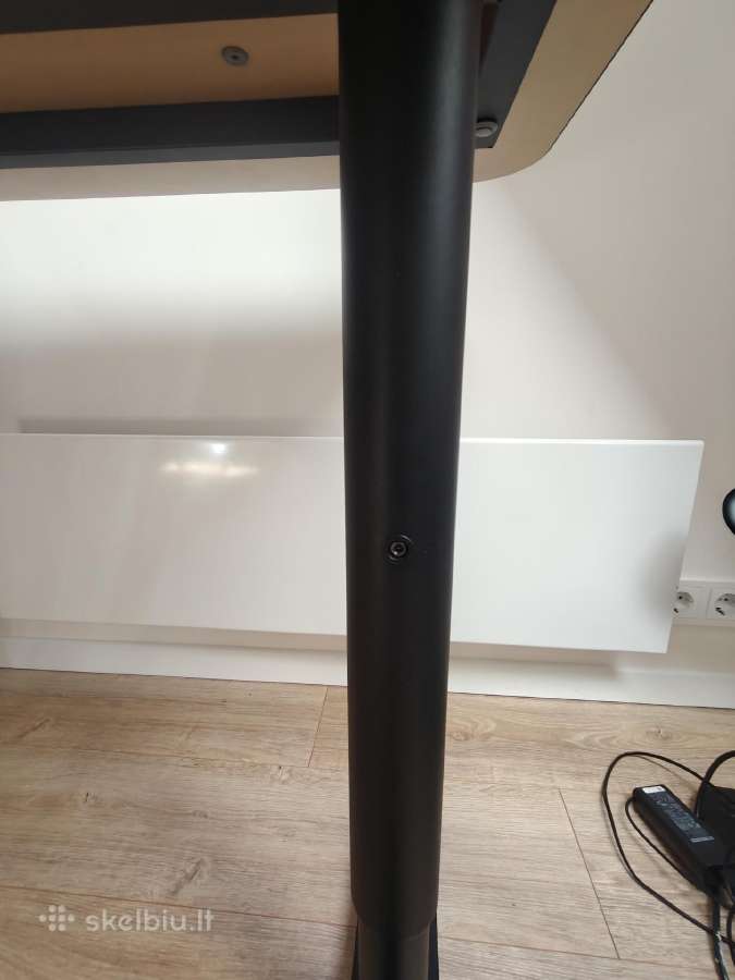 Ergonominis reguliuojamas stalas Ikea Bekant - nuotraukos Nr. 5