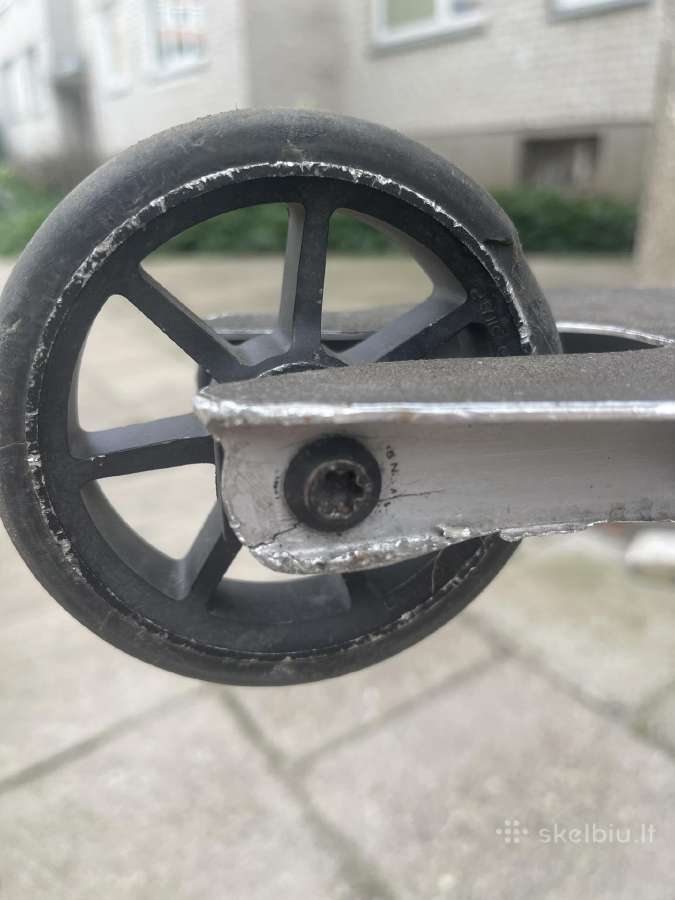 Custom triukinis paspirtukas - nuotraukos Nr. 7
