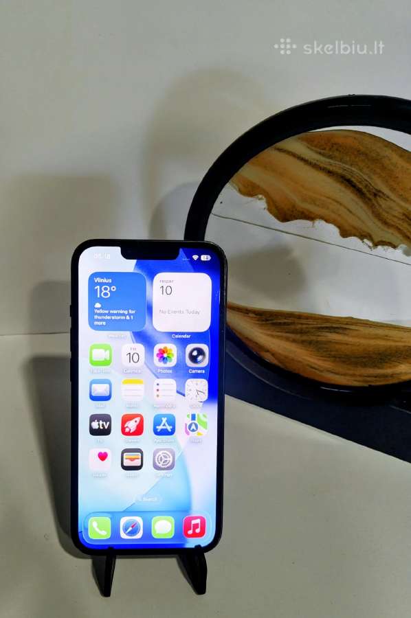 iPhone 13
