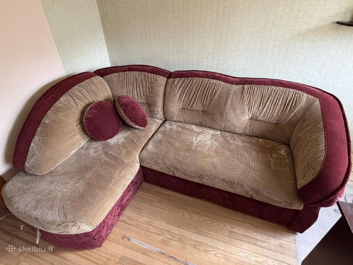 Sofa su miego dalimi