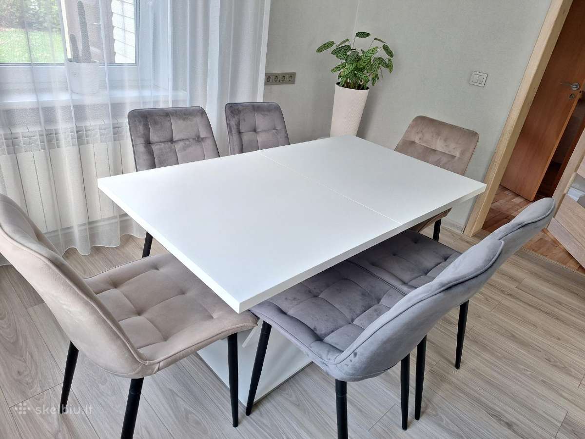 Parduodu valgomojo kėdes