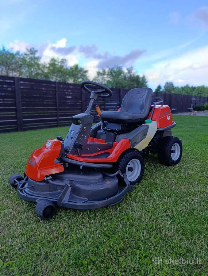 Husqvarna Pro-18 Awd 4x4