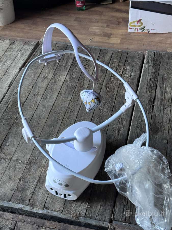 Lionelo Iris elektrinis kūdikio gultukas–sūpynės
